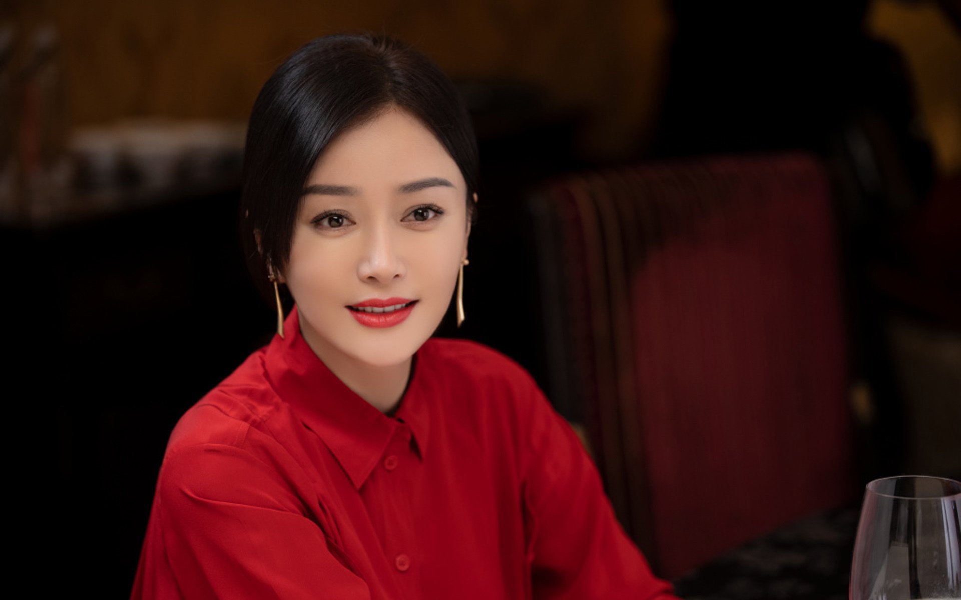 九游游戏中心-比利时队在欧洲杯小组赛中以0比2负于西班牙队，比利时足球欧洲杯阵容